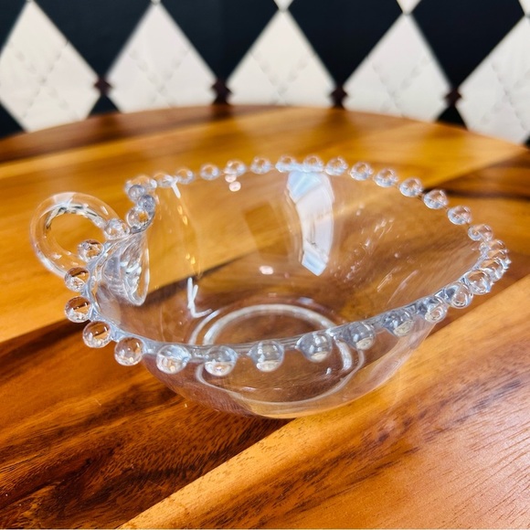 Imperial Glass Candlewick Heart-Shaped Dish - Picture 4 of 9